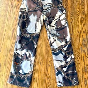 Predator camo G2 Whitetail suit pants
